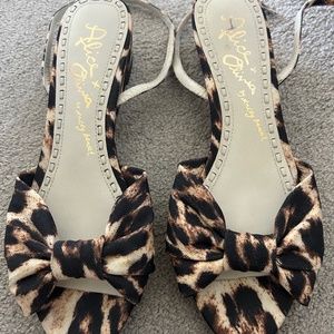 Alice & Olivia Leopard Sandals size 39